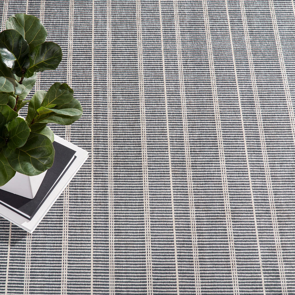 Samson Black Machine Washable Rug - Light House Co.